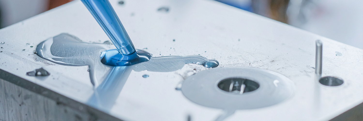 260126_CERTANIA_CIA_AI_fluid_applied_on_metal_surface_for_testing